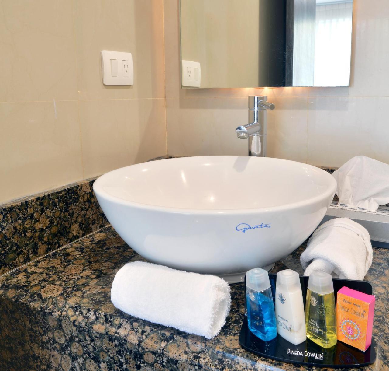 Suites Ciceron Мехико Экстерьер фото
